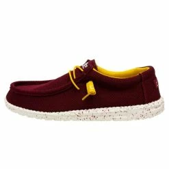 Hey Dude Shoes Wally Sox Fans – Maroon